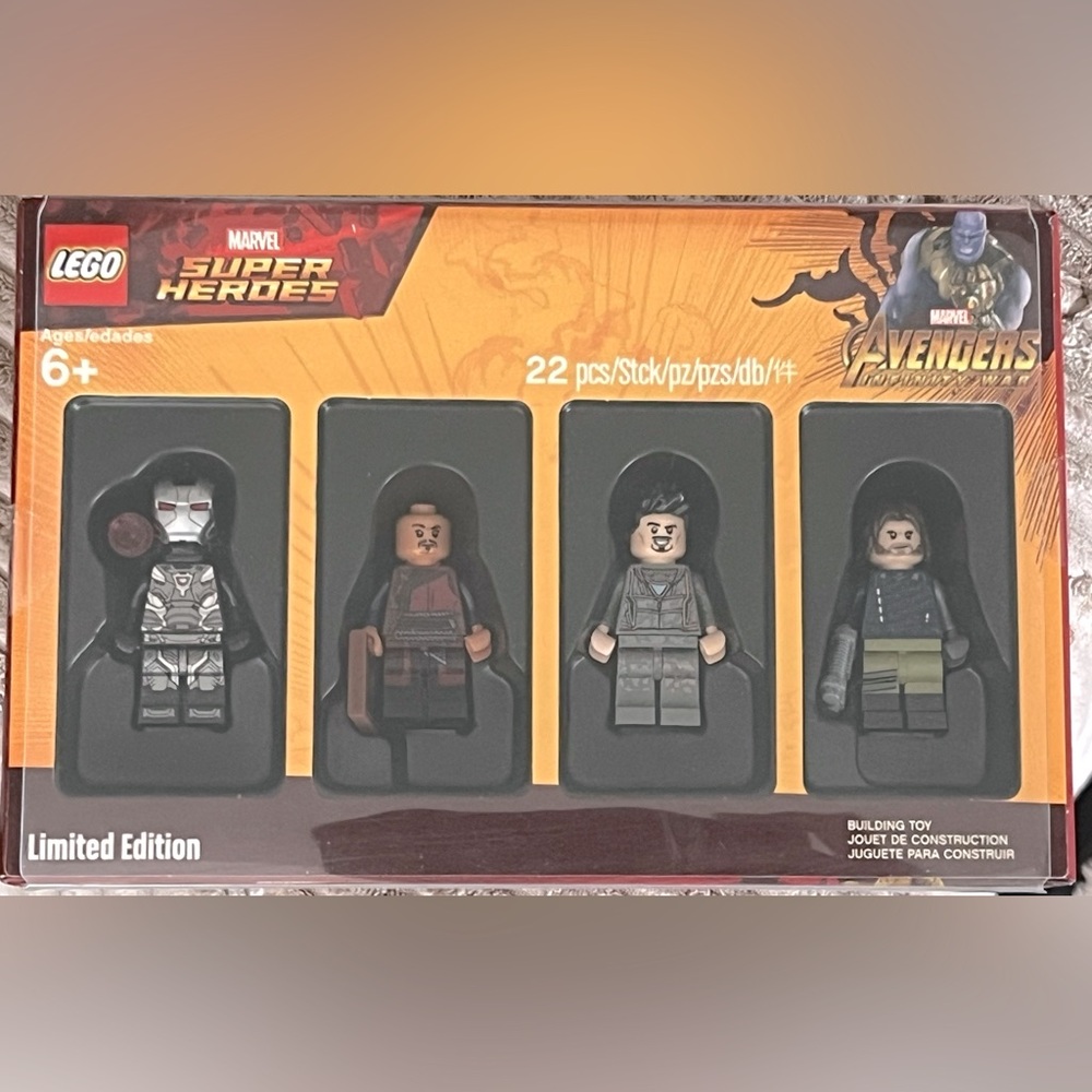 LEGO MARVEL  AVENGERS SUPER HEROES MINIFIGURE SET 5005256 *BRAND NEW*